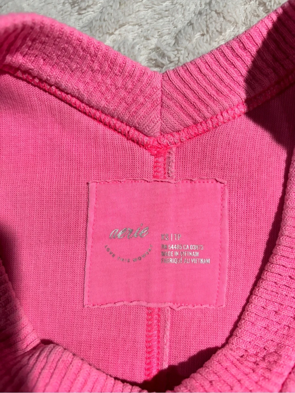 Aerie xsmall pink vneck sweater